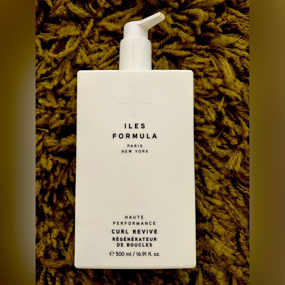 - ILES FORMULA PARIS NEW YORK CURL REVIVE CRÈME
